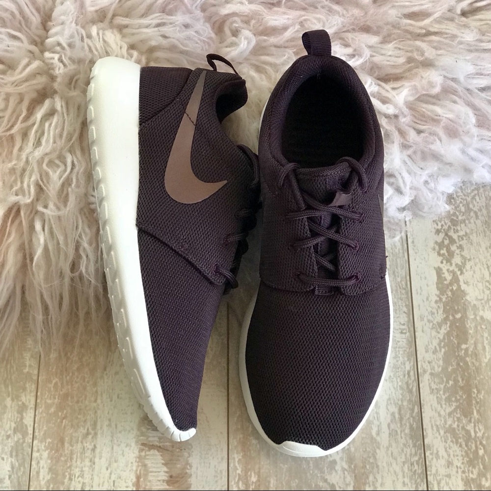 NWTNike Roshe port wine - Picture 6 of 8